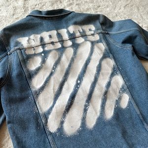 OFF-WHITE Spray-print denim jacket